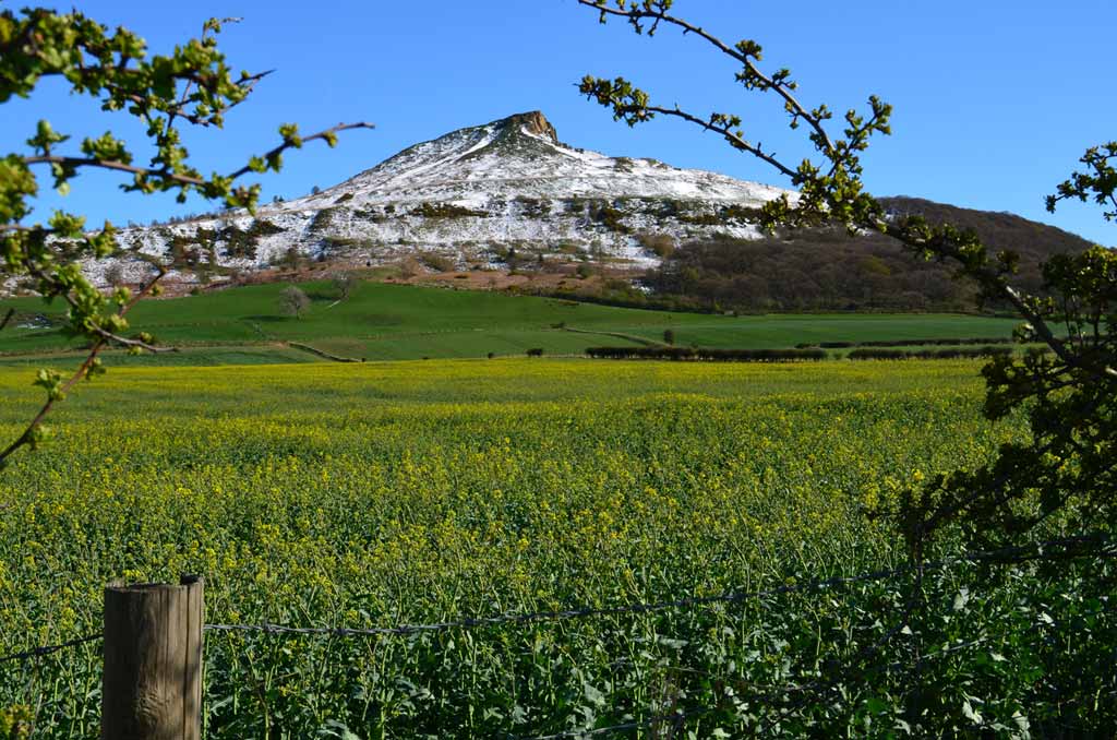 Stuart-Goldie-April-showers-Roseberry-Topping